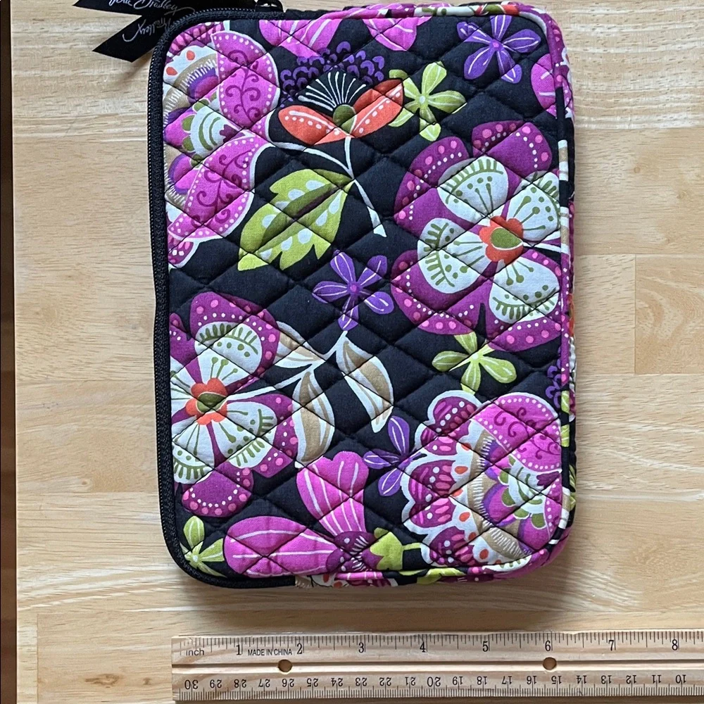 Vera Bradley Pirouette Pink Quilted Accessory case - Picture 5 of 7